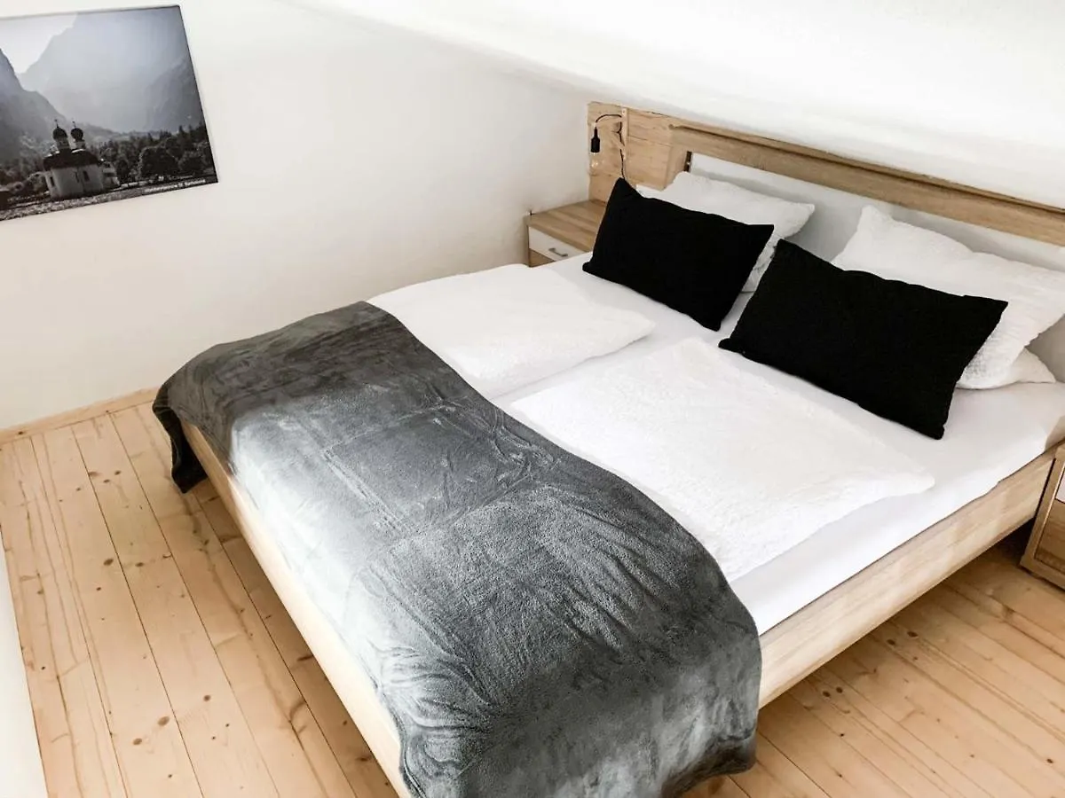 Aschauer Ferienwohung Apartment Schoenau am Koenigsee Germany